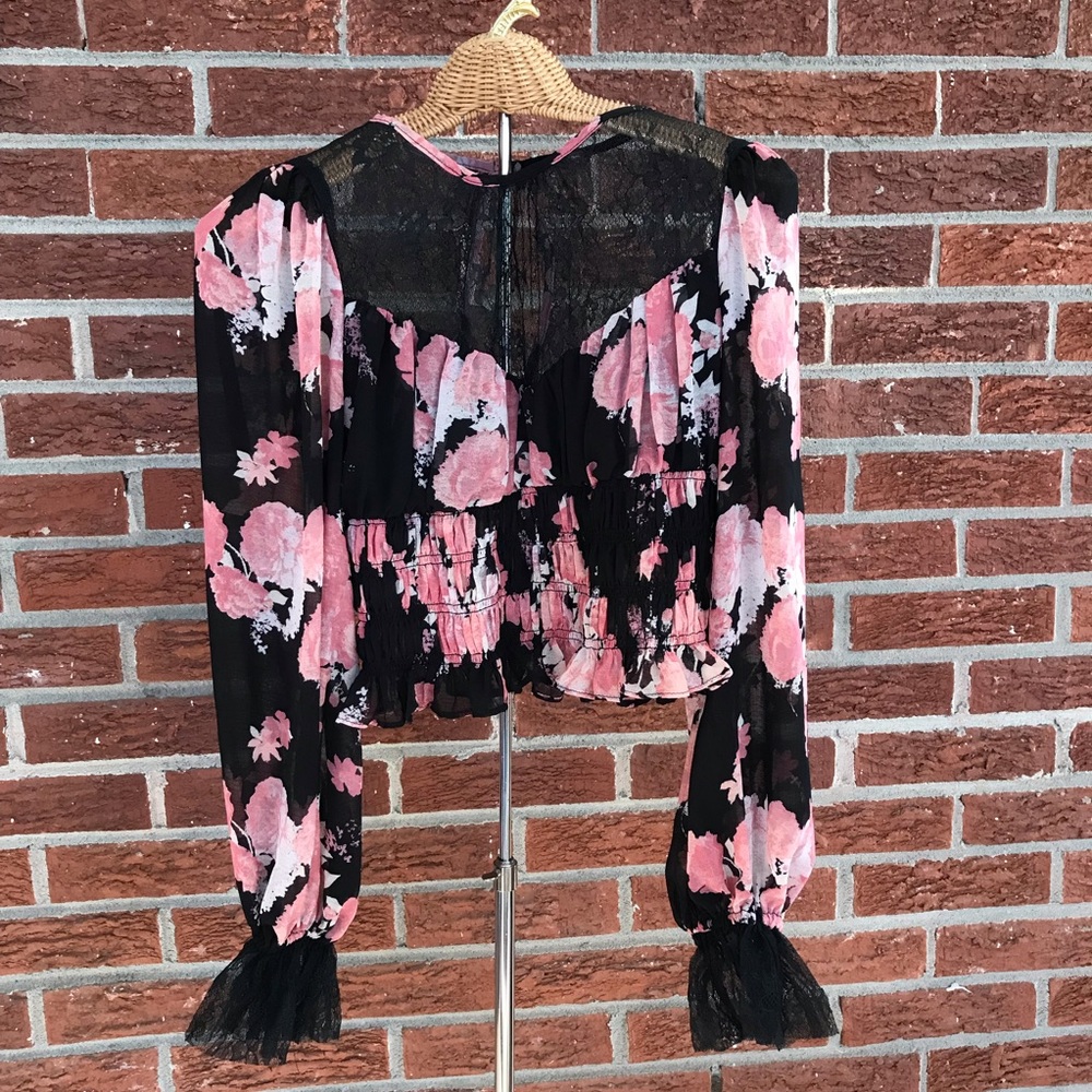 NWOT Free People Floral Long Sleeve Black Crop Top Size Small